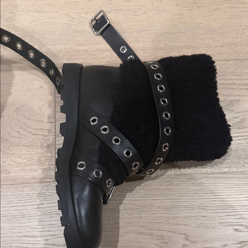 Marc by Marc Jacobs Black Shearling Lace-Up Buckle Ankle Boots.. size 10 - Picture 2 of 10